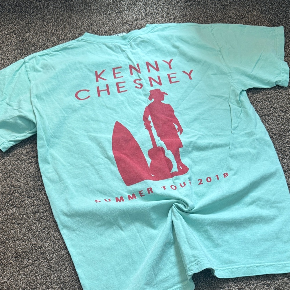 Kenny Chesney Summer Tour Graphic Tee